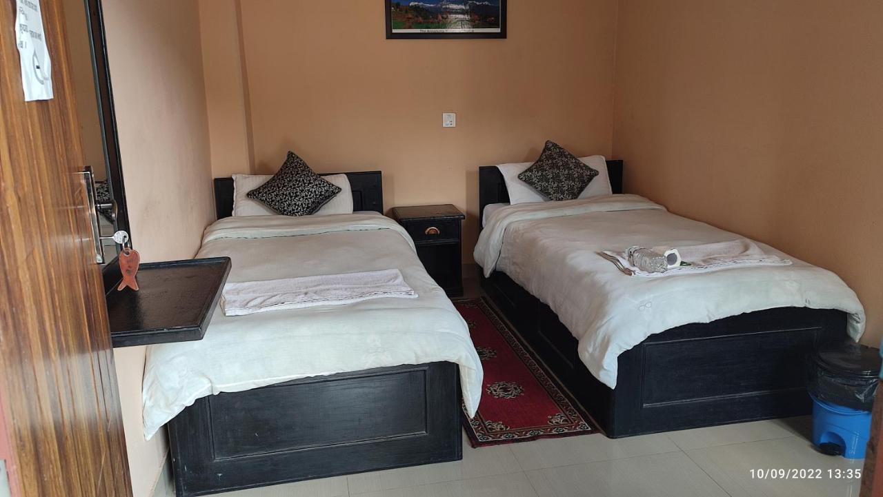 Отель The Eagle Zone Покхара Экстерьер фото